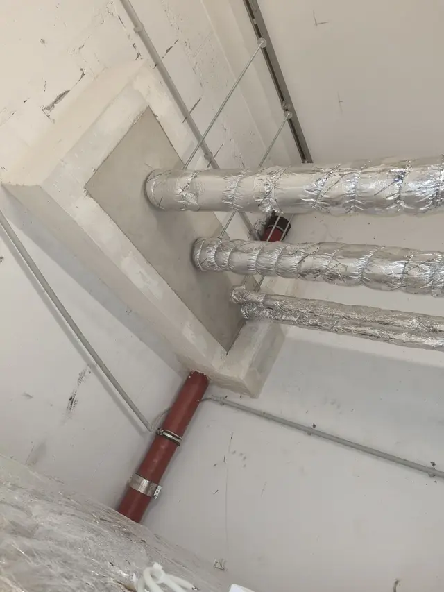Kombiabschottung für Kabel und Rohre – ausgeführt von TFT Brandschutz (Bild 3)