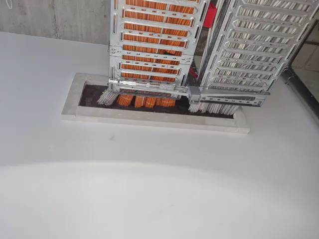 Kombiabschottung für Kabel und Rohre – ausgeführt von TFT Brandschutz (Bild 4)