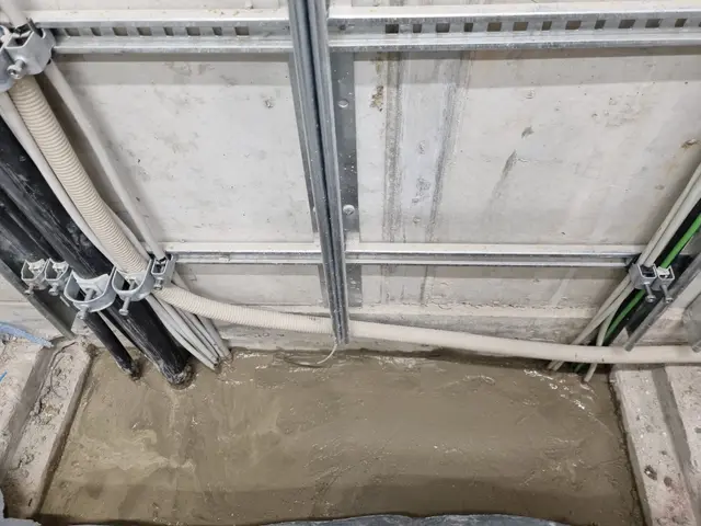 Mörtelabschottung in Wand oder Decke – ausgeführt von TFT Brandschutz (Bild 9)