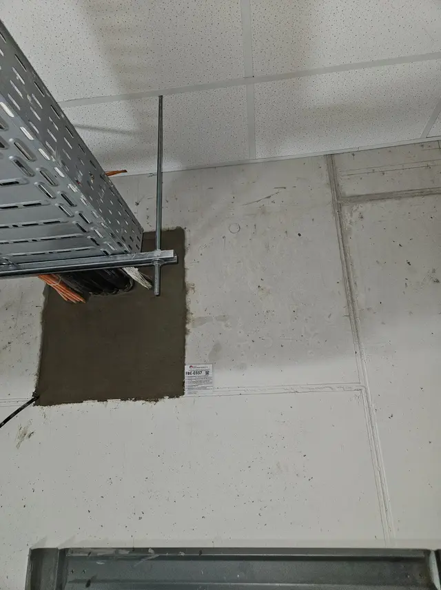 Mörtelabschottung in Wand oder Decke – ausgeführt von TFT Brandschutz (Bild 13)